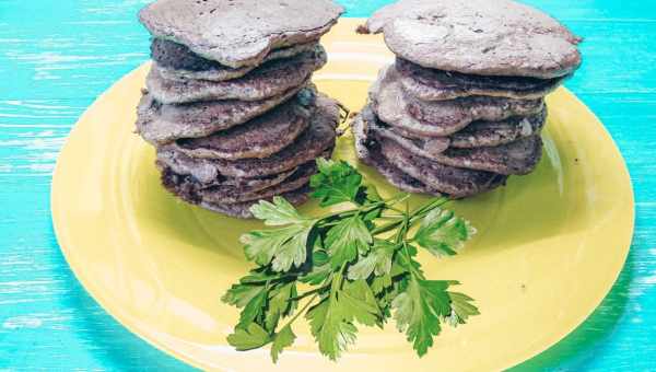 Печеночные оладьи с грибами