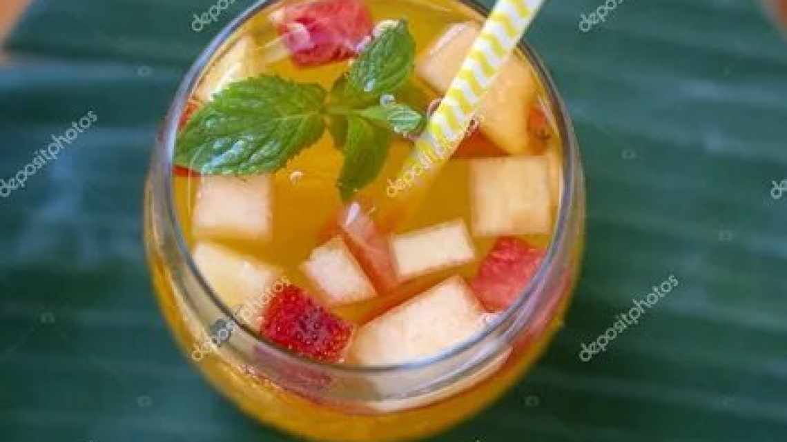 Напиток из грейпфрута с мятой