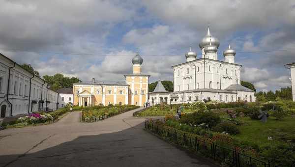 Варлаамо-Хутынский Спасо-Преображенский монастырь