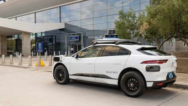 Waymo показала роботакси без руля