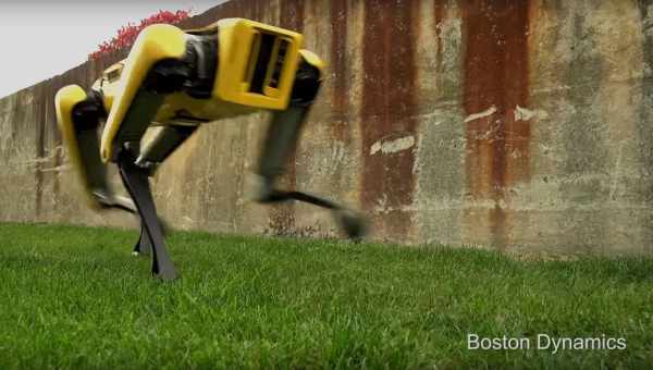 Boston Dynamics показала новую версию четвероногого робота SpotMini