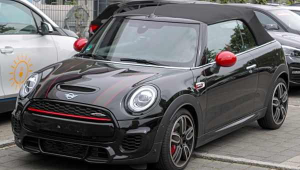 Мал, да удал: тест MINI John Cooper Works