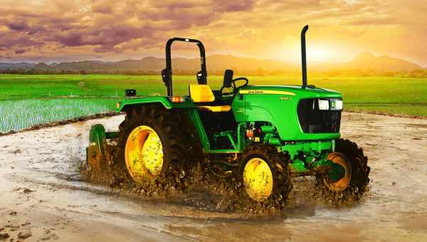 John Deere анонсировал выпуск беспилотного трактора