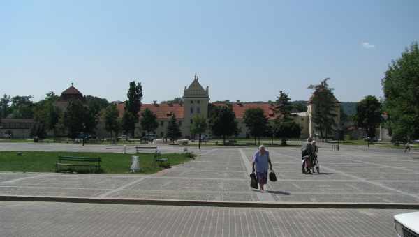 Площа Гвездослава
